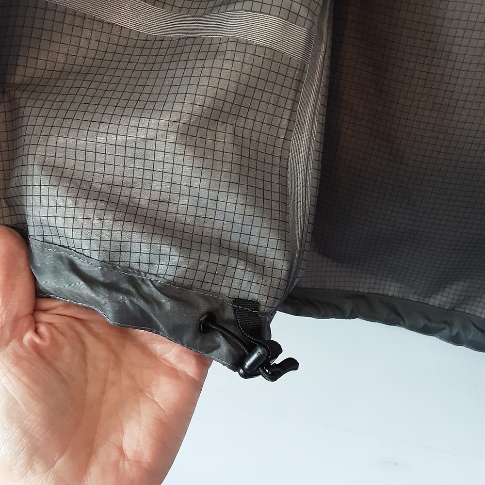 Arc'teryx Alpha SV Burgandy Coat w/ Gortex Pro Shell - Picture 11 of 15